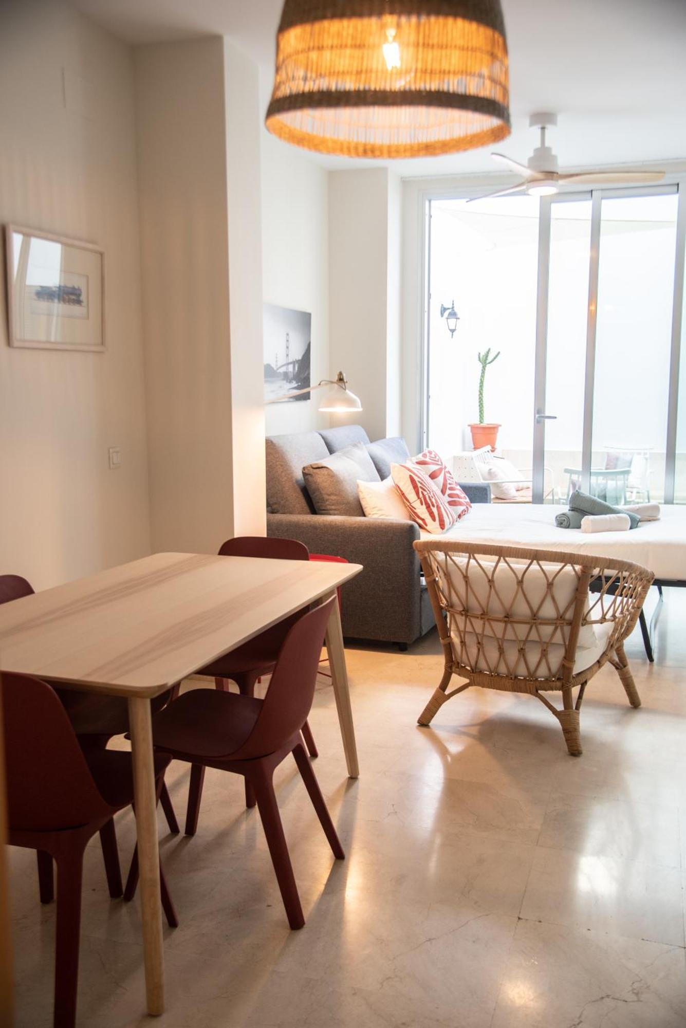 Tentudia Charming Apartments With Private Roof-Top Or Patio In San Bernardo By Ocityzen Sevilla Eksteriør billede