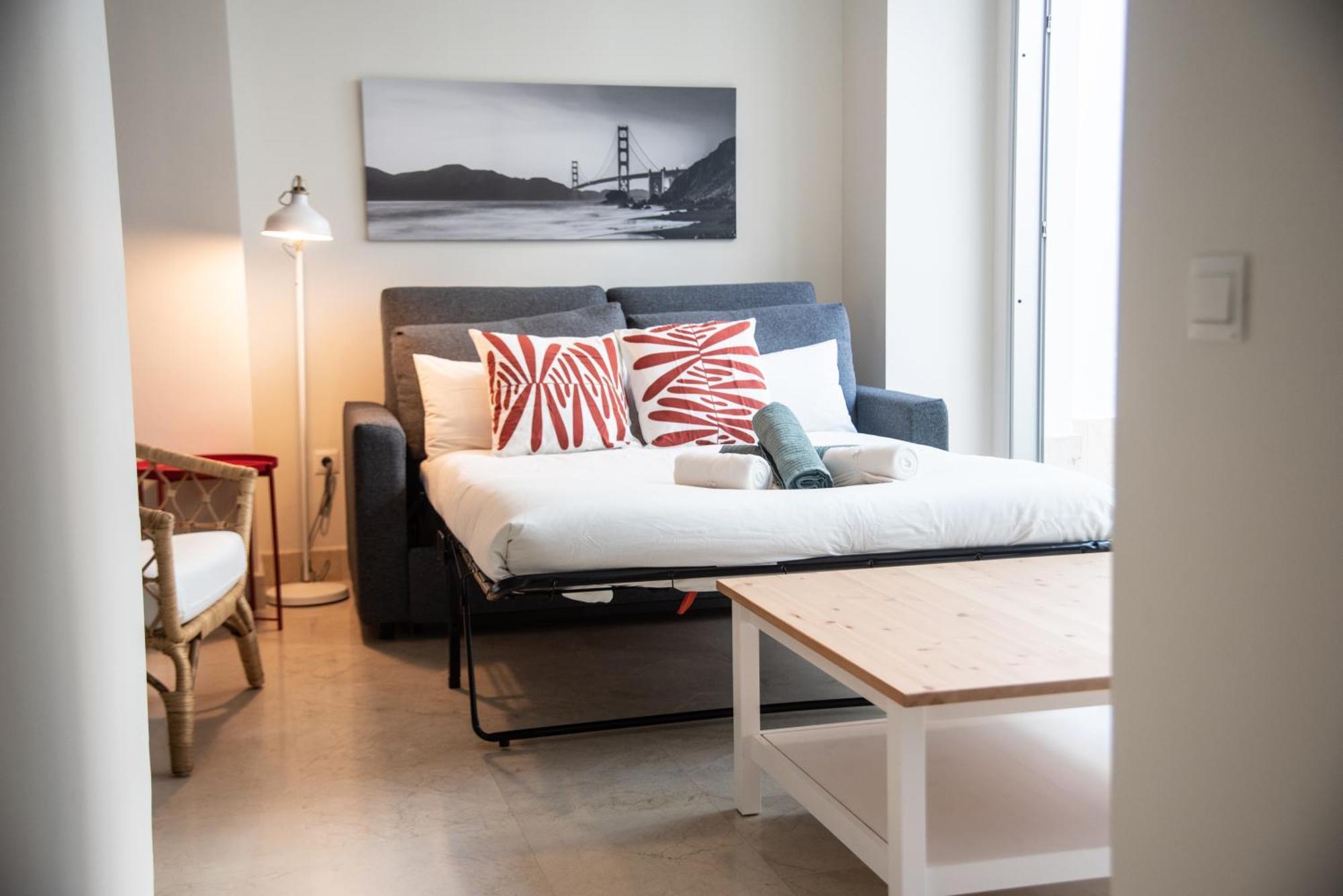 Tentudia Charming Apartments With Private Roof-Top Or Patio In San Bernardo By Ocityzen Sevilla Eksteriør billede