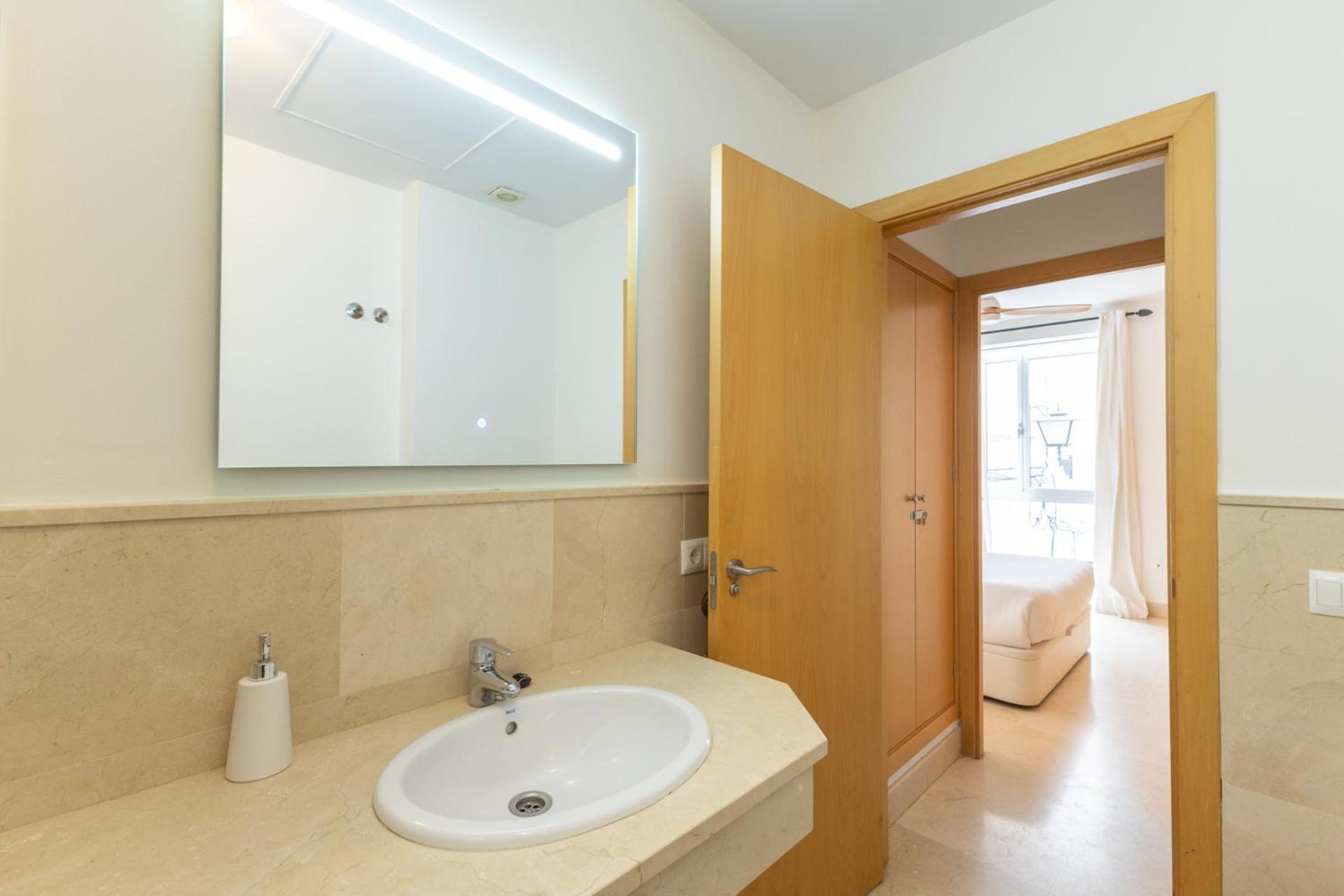 Tentudia Charming Apartments With Private Roof-Top Or Patio In San Bernardo By Ocityzen Sevilla Eksteriør billede