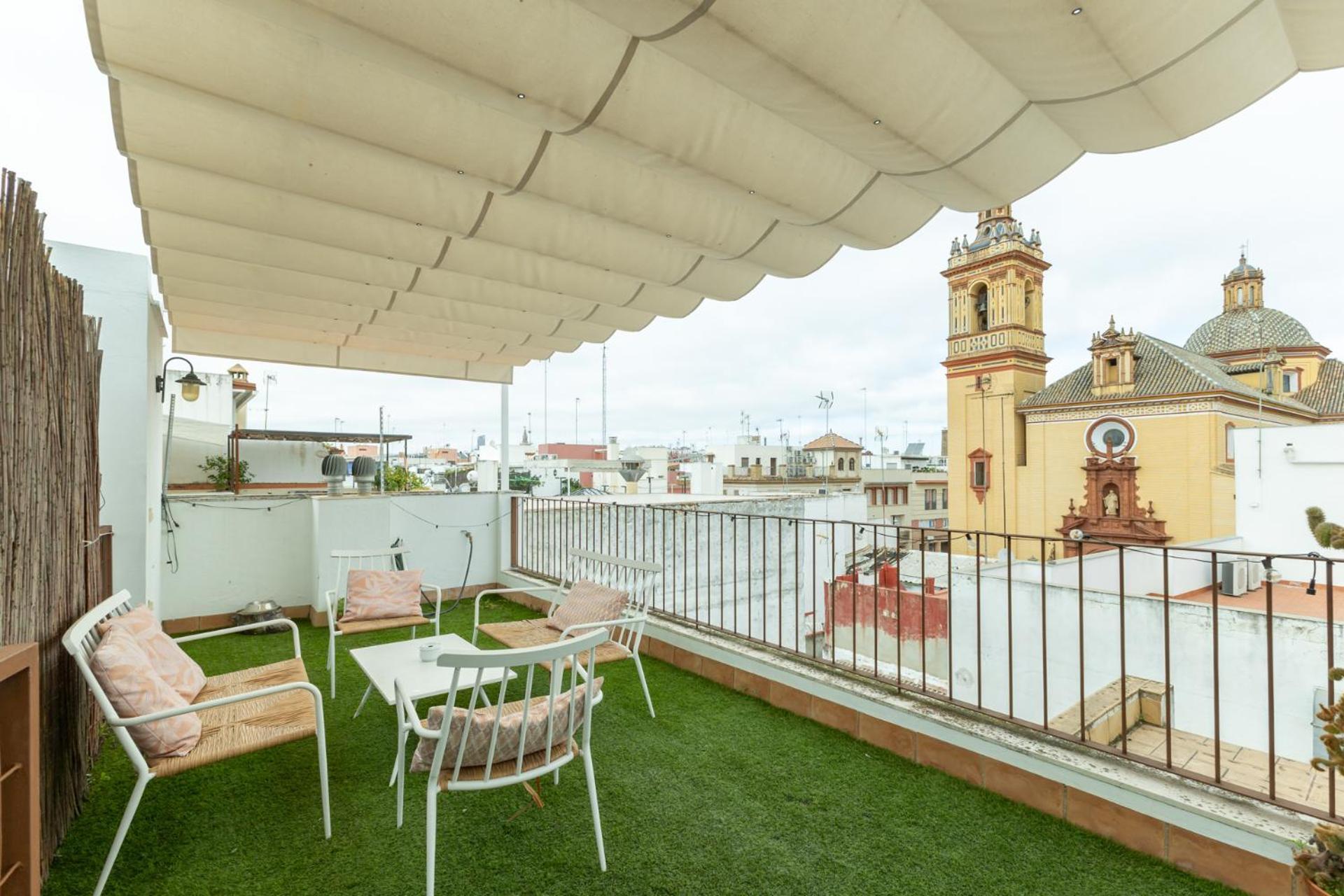 Tentudia Charming Apartments With Private Roof-Top Or Patio In San Bernardo By Ocityzen Sevilla Eksteriør billede